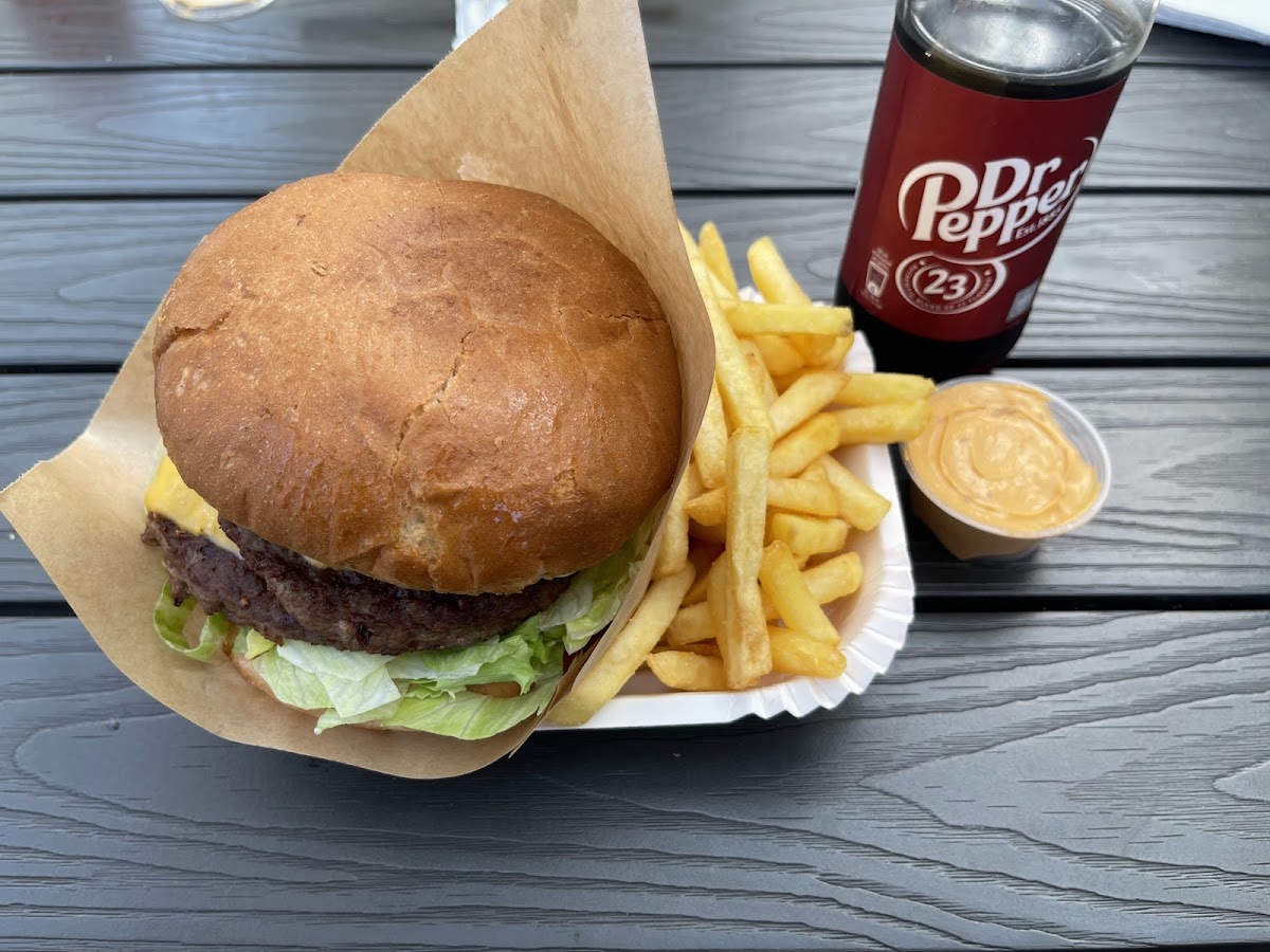 Dixieland Deli Photos 2